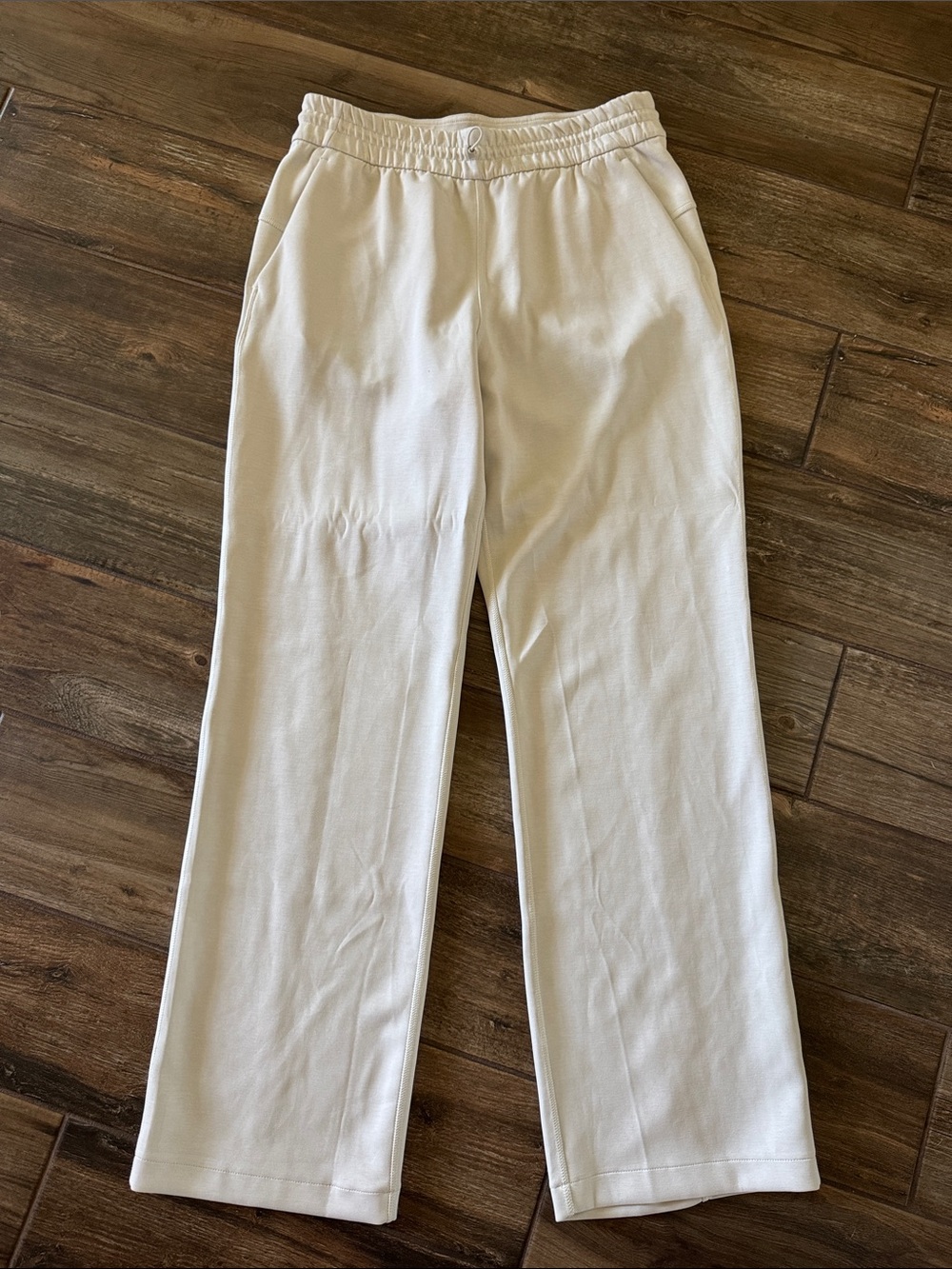 Lululemon softstream wide leg pants- size 8